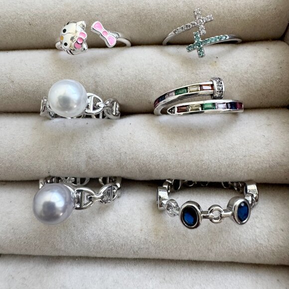 925 Sterling Silver Hello Kitty Adjustable Ring - Picture 3 of 9